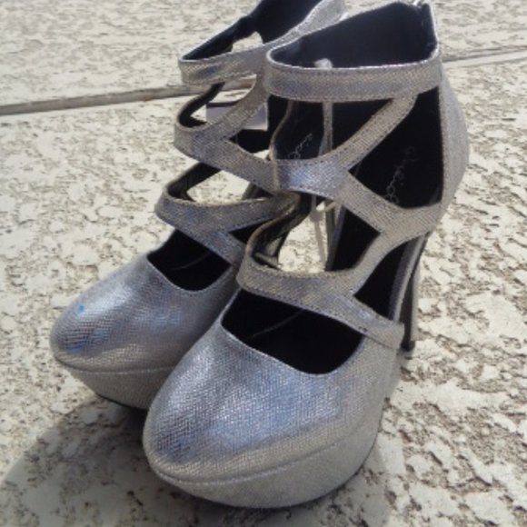 Qupid Iridescent platform  heels NWT - Picture 1 of 11